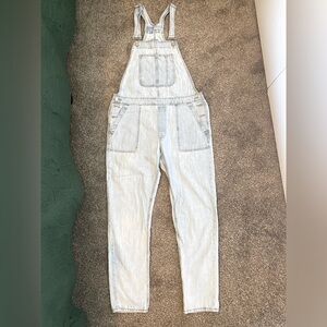 Light Denim Overalls GAP Tall Whitewash Med